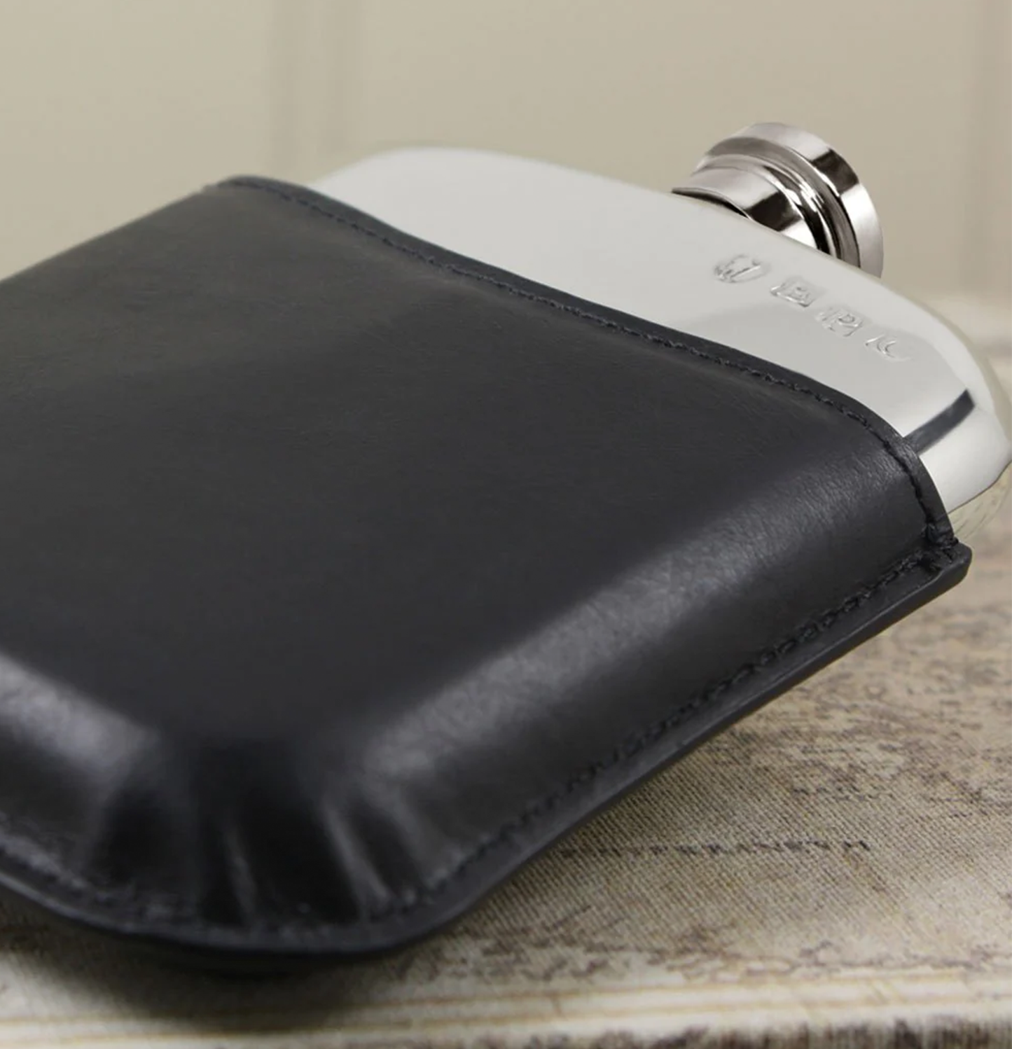 Hipflasks 6oz purse flask & pouch black